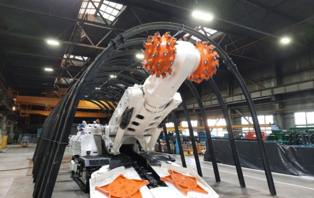 Зображення новини: За 11 місяців ДТЕК виготовив 8 прохідницьких комбайнів для забезпечення вуглевидобутку