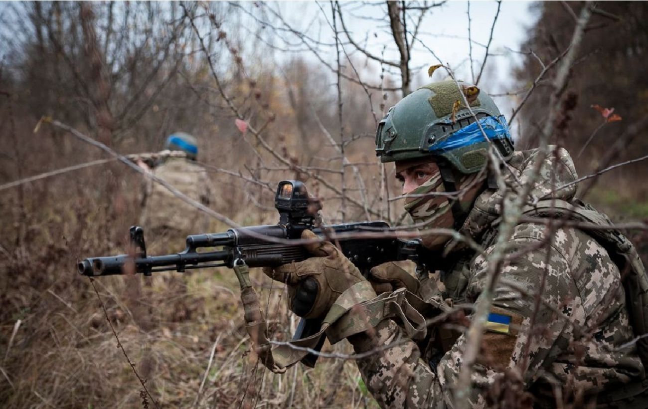 Зображення новини: Російські окупанти атакують на кількох напрямках: Сили оборони стримують натиск