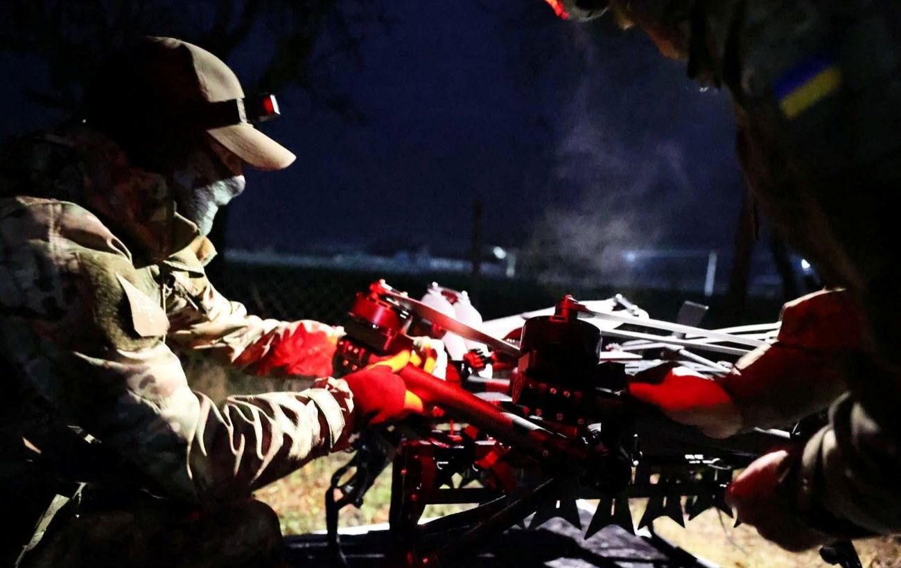 Зображення новини: Росіяни атакують на 12 напрямках: Генштаб розповів про ситуацію на фронті