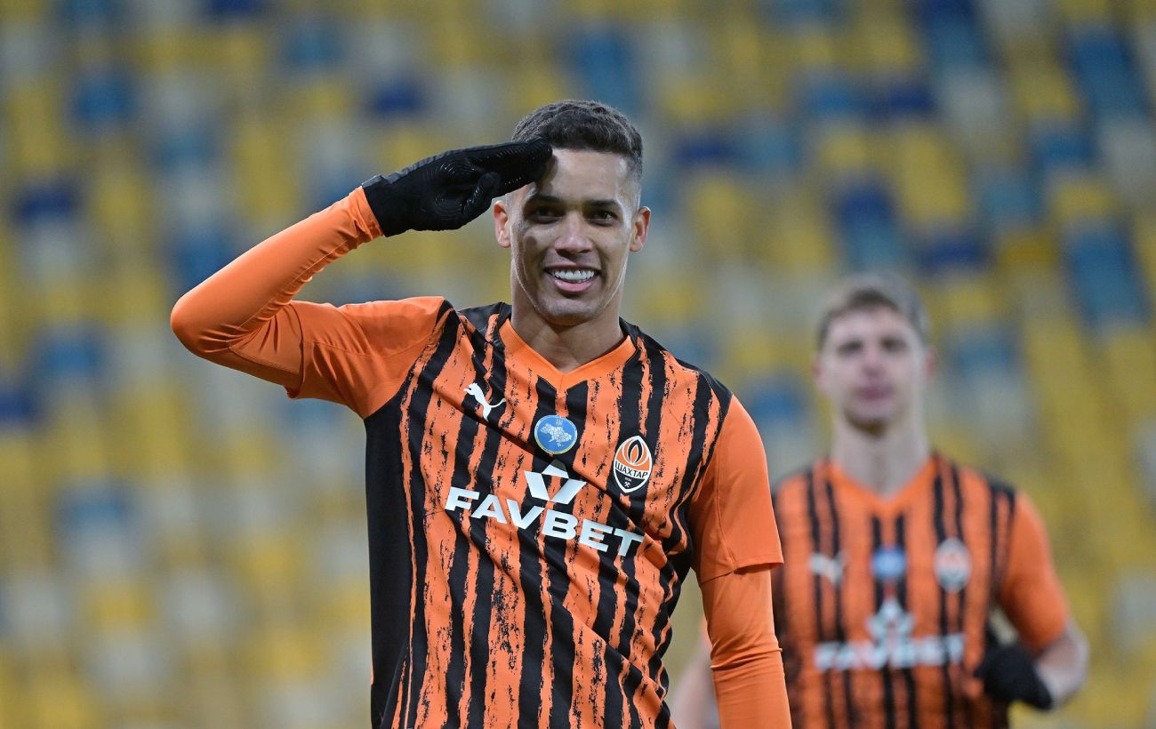 Зображення новини: "Шахтар" – у топ-8, "Динамо" грюкнуло дверима: як зіграли українські клуби в Лізі конференцій