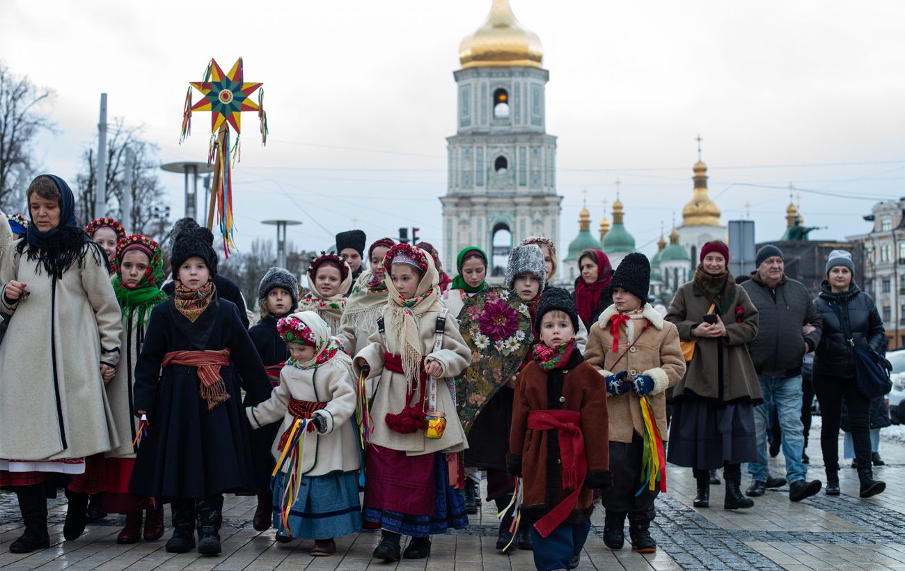 Зображення новини: Коли у 2025 році колядувати, щедрувати та посівати: не переплутайте дати та традиції