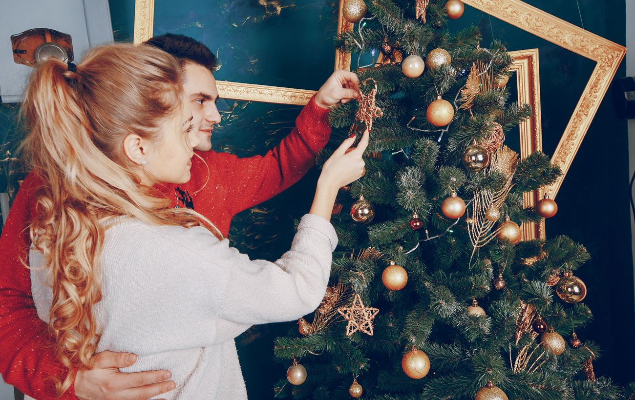 Зображення новини: Ялинкова прикраса-талісман для кожного знаку Зодіаку: що принесе щастя саме вам