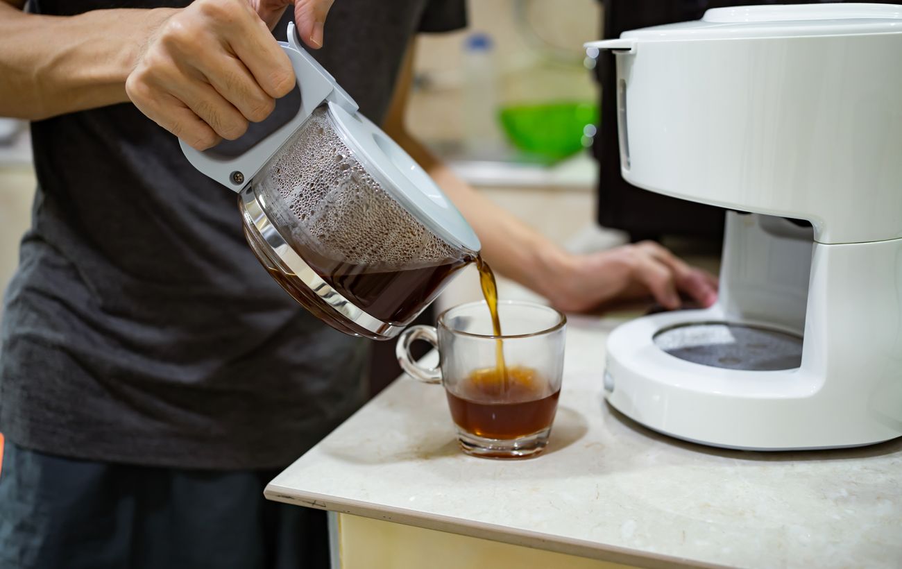 Зображення новини: Ось як потрібно очищати кавоварку, щоб напої були ще смачніші