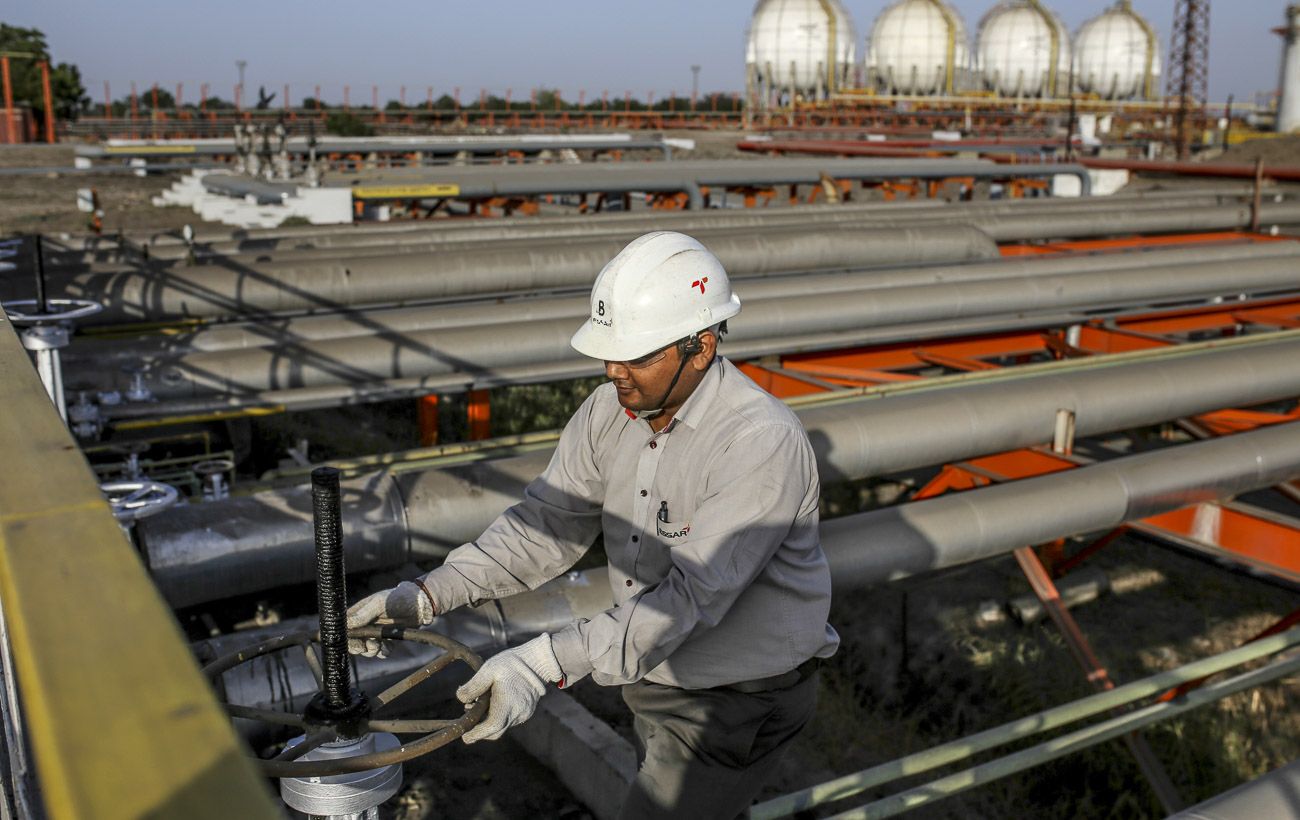 Зображення новини: Найбільший нафтопереробний завод Індії відновлює імпорт російської нафти, - Bloomberg
