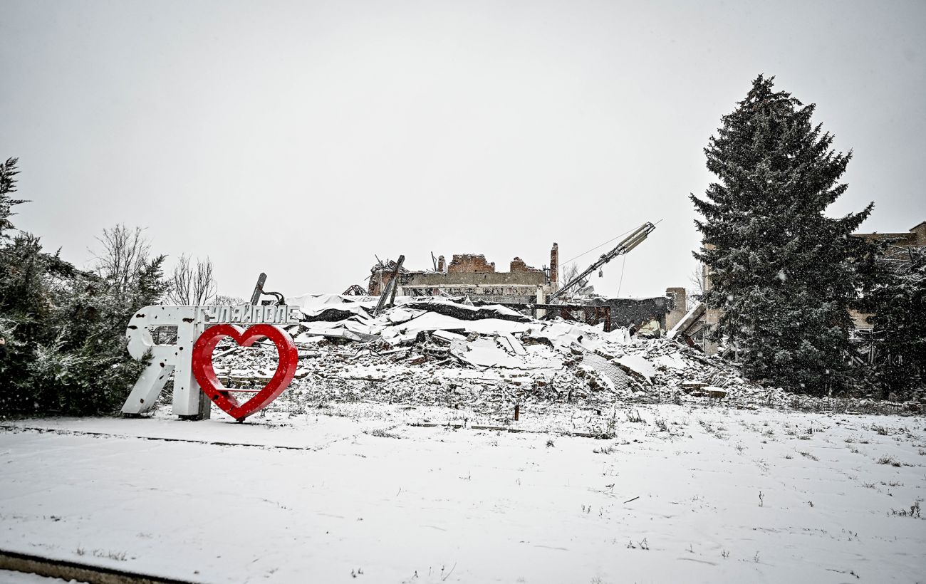 Зображення новини: Вуличні бої, пропаганда та "флаговтики": яка ситуація в Гуляйполі