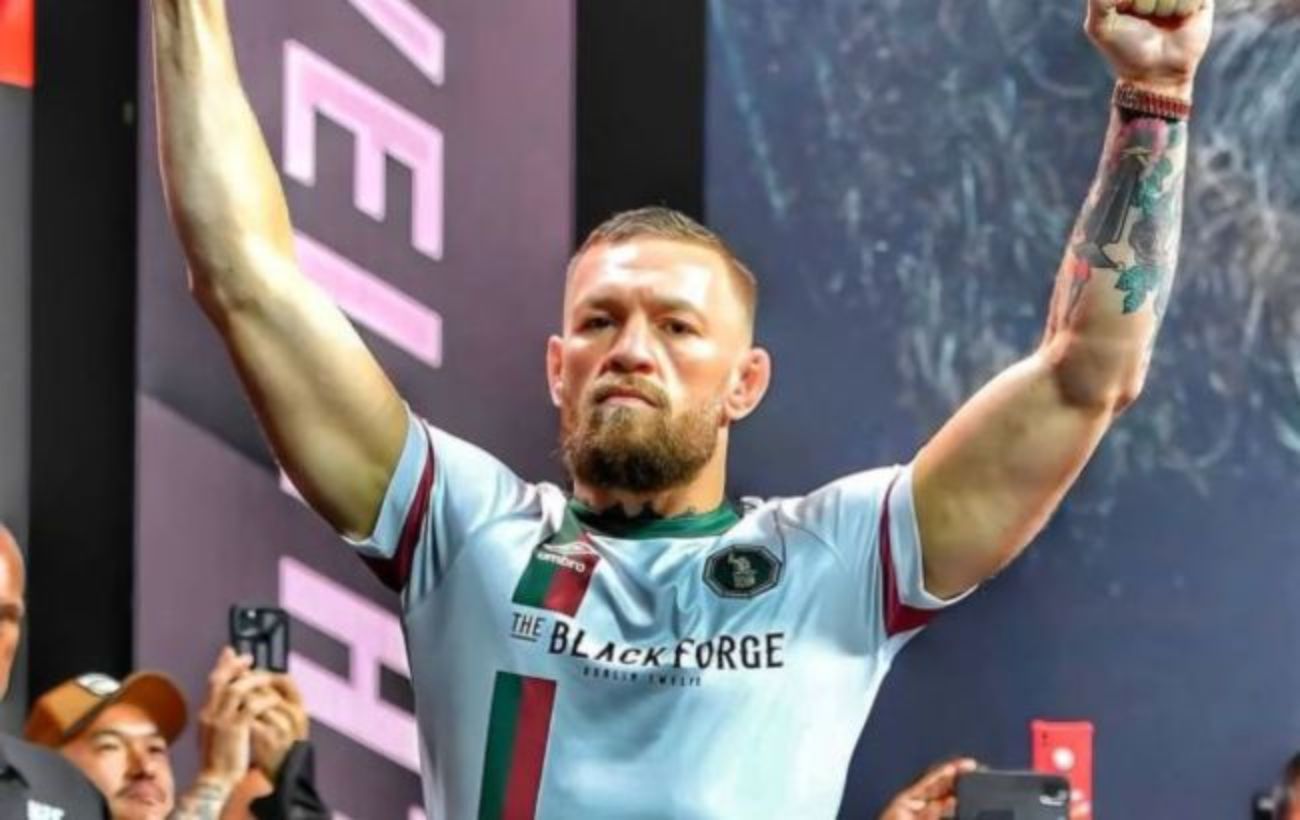 Зображення новини: Макгрегор повертається в UFC за потрійною короною