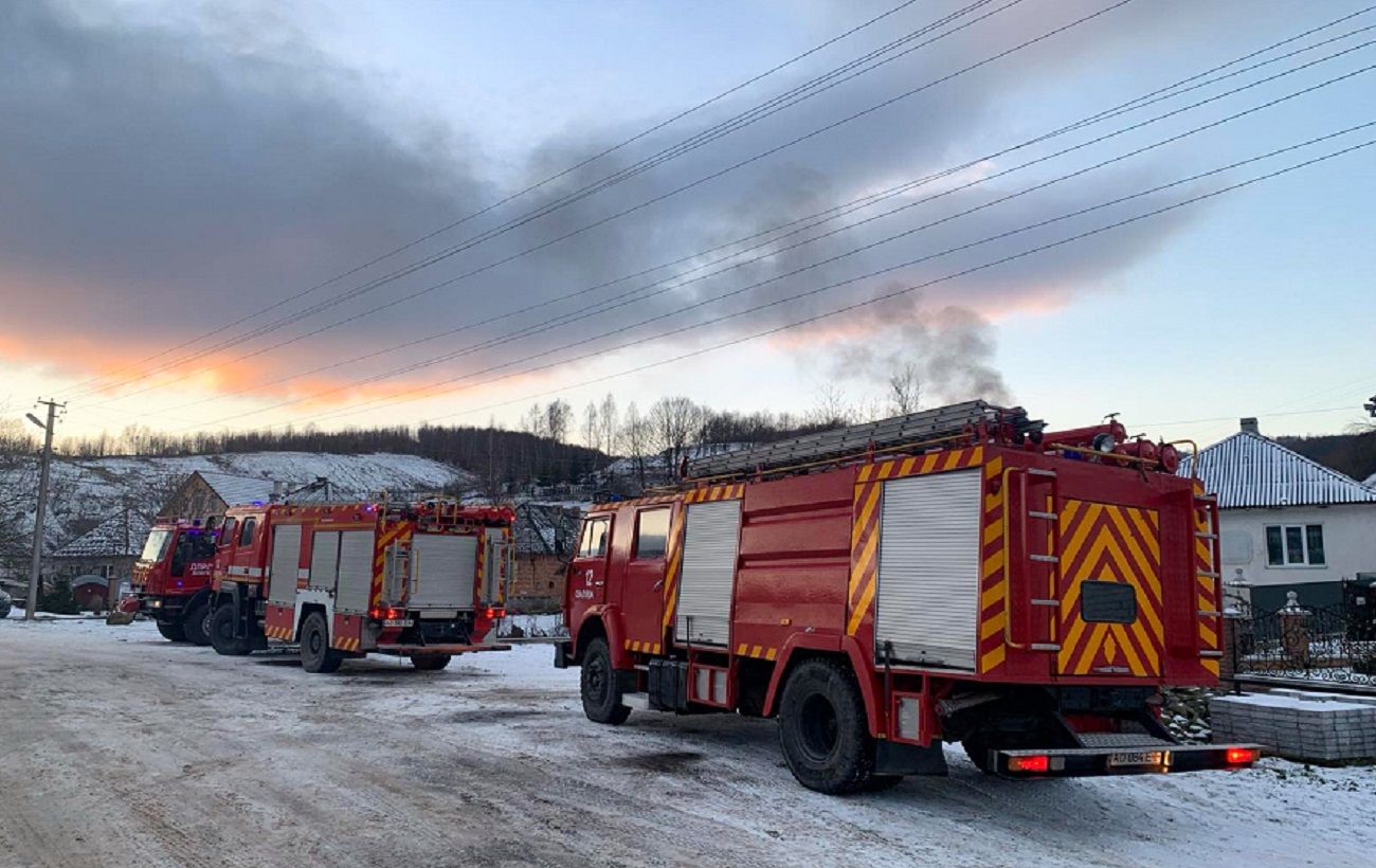 Зображення новини: На Закарпатті загорілася магістральна газова труба: з'явилось відео