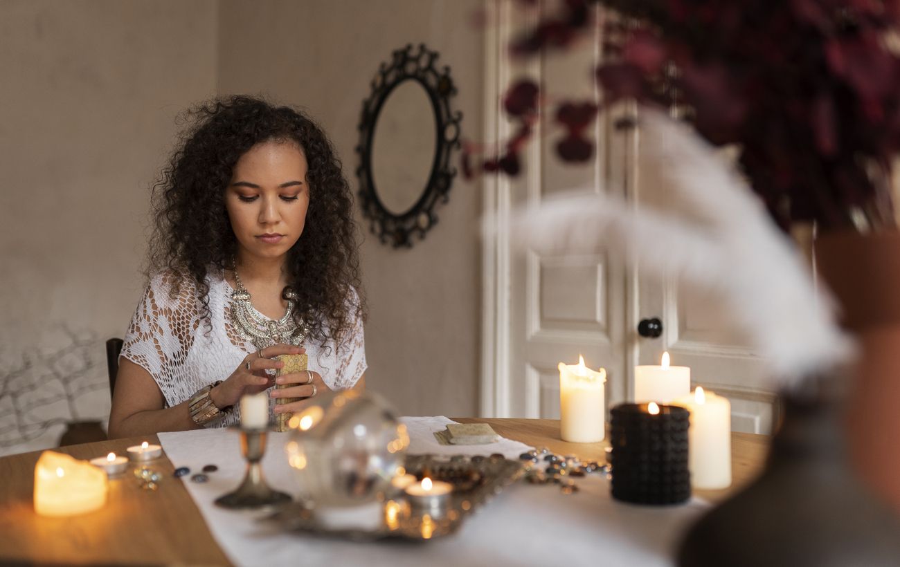 Зображення новини: Таро-гороскоп на тиждень. Кого нагородить Всесвіт, а кому пощастить на роботі