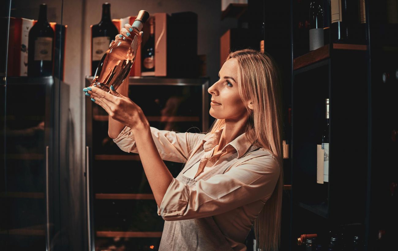 Зображення новини: Міфи про вино: вся правда про "порошок", корок та витримку