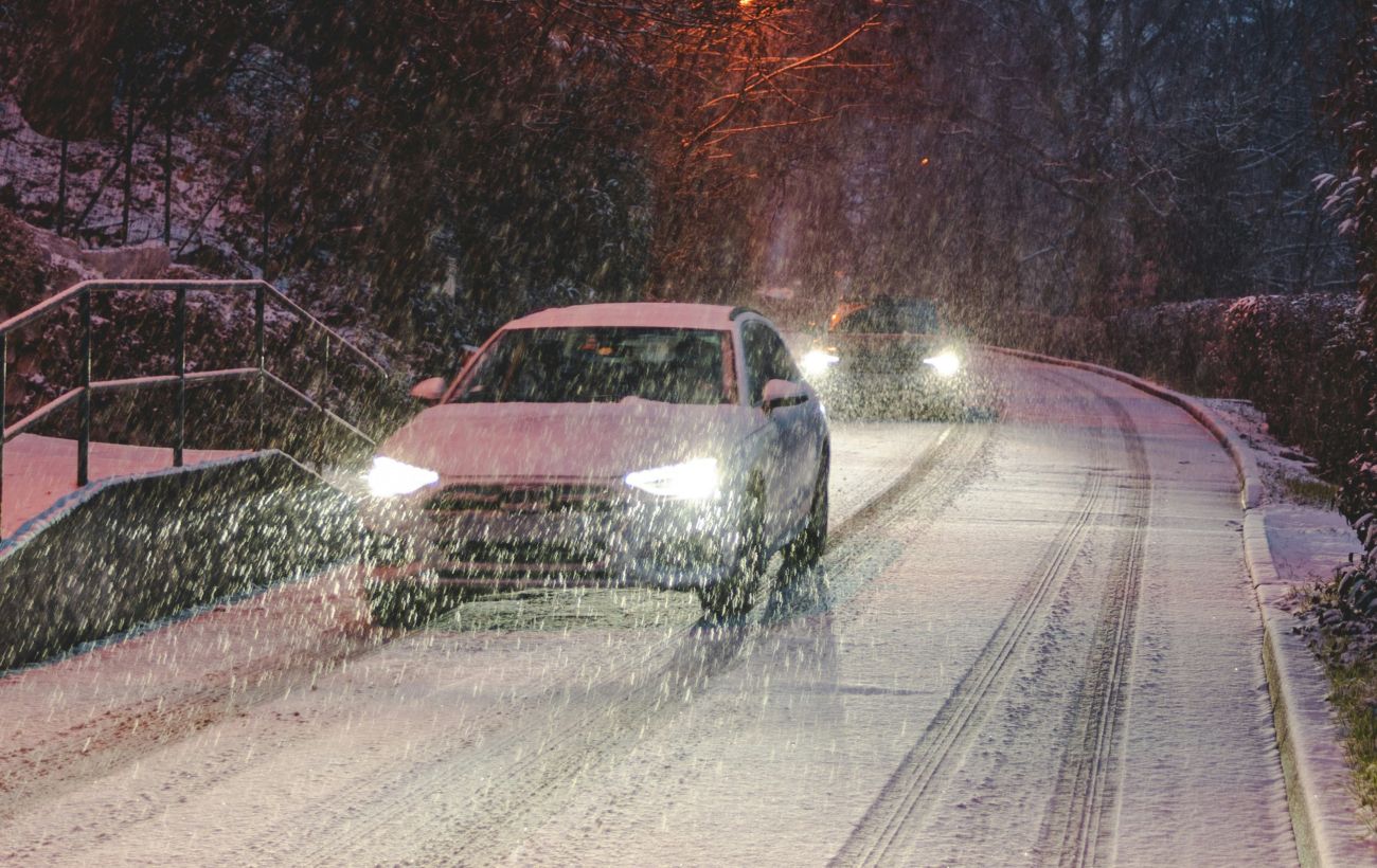 Зображення новини: Ось чому автопрофі завжди їздять повільно в мороз