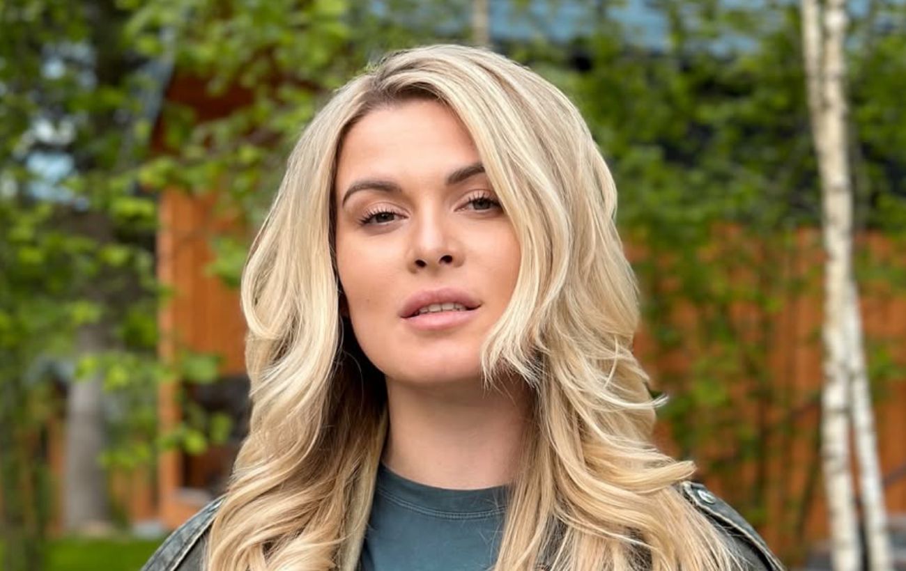 Зображення новини: Юлія Карпова пішла з "Хіт FM" і заявила про тиск: "Про війну - обережніше"