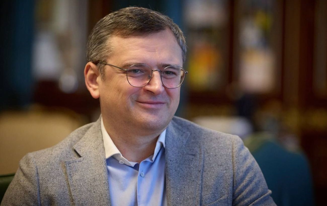 Зображення новини: Зеленський зустрівся з ексголовою МЗС Кулебою та заявив, що він "в команді України"