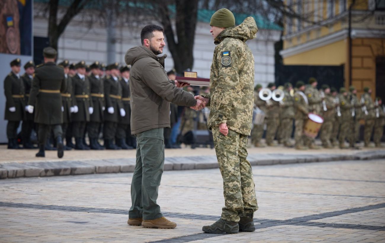 Зображення новини: Зеленський обговорив потенціал СБУ із Героєм України, полковником Козаком
