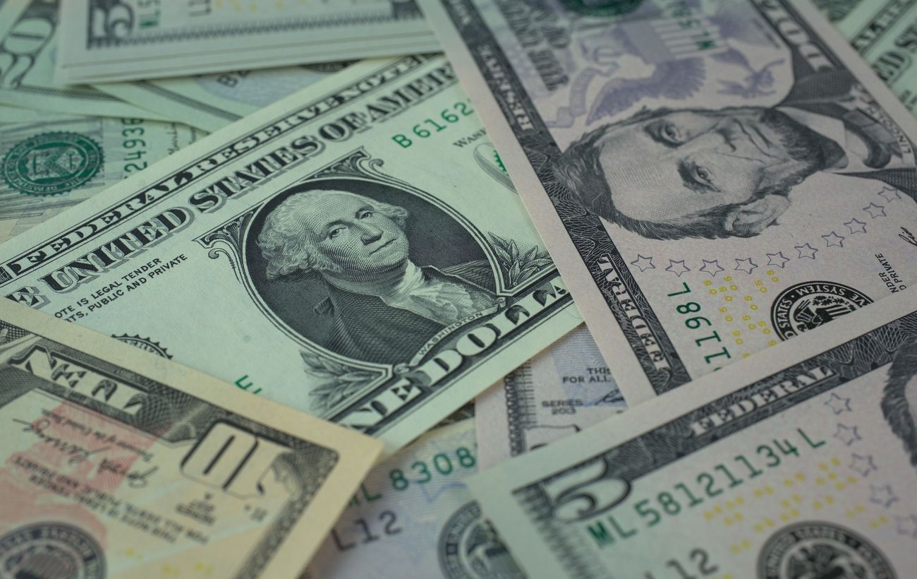 Зображення новини: Нацбанк підвищив курс долара на 13 копійок