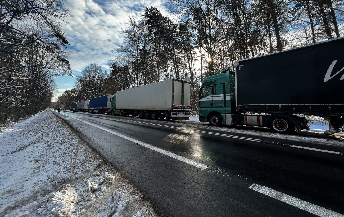 Зображення новини: В'їзд вантажівок до Києва можуть обмежити: названо умову