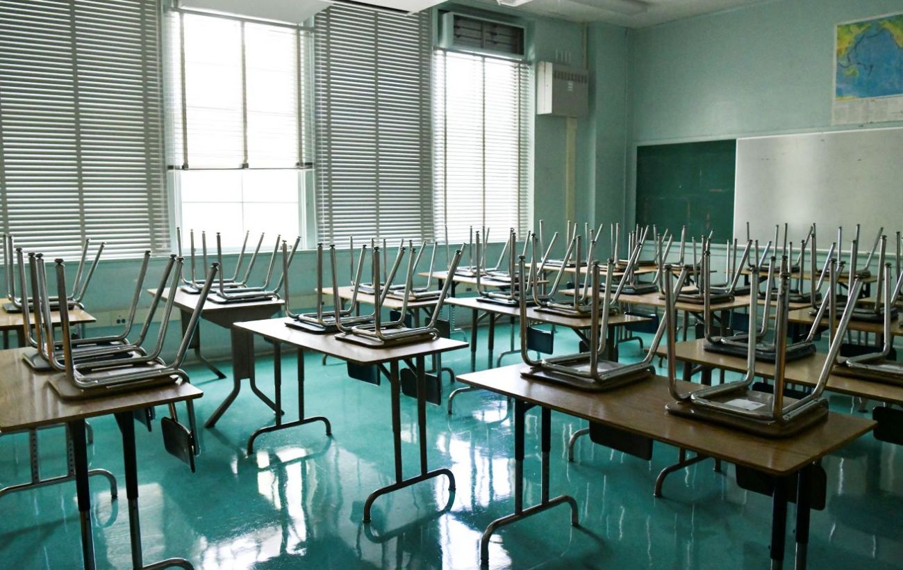 Зображення новини: Дітей вчать за підручниками СРСР: у Києві викрили підпільну школу при монастирі УПЦ МП