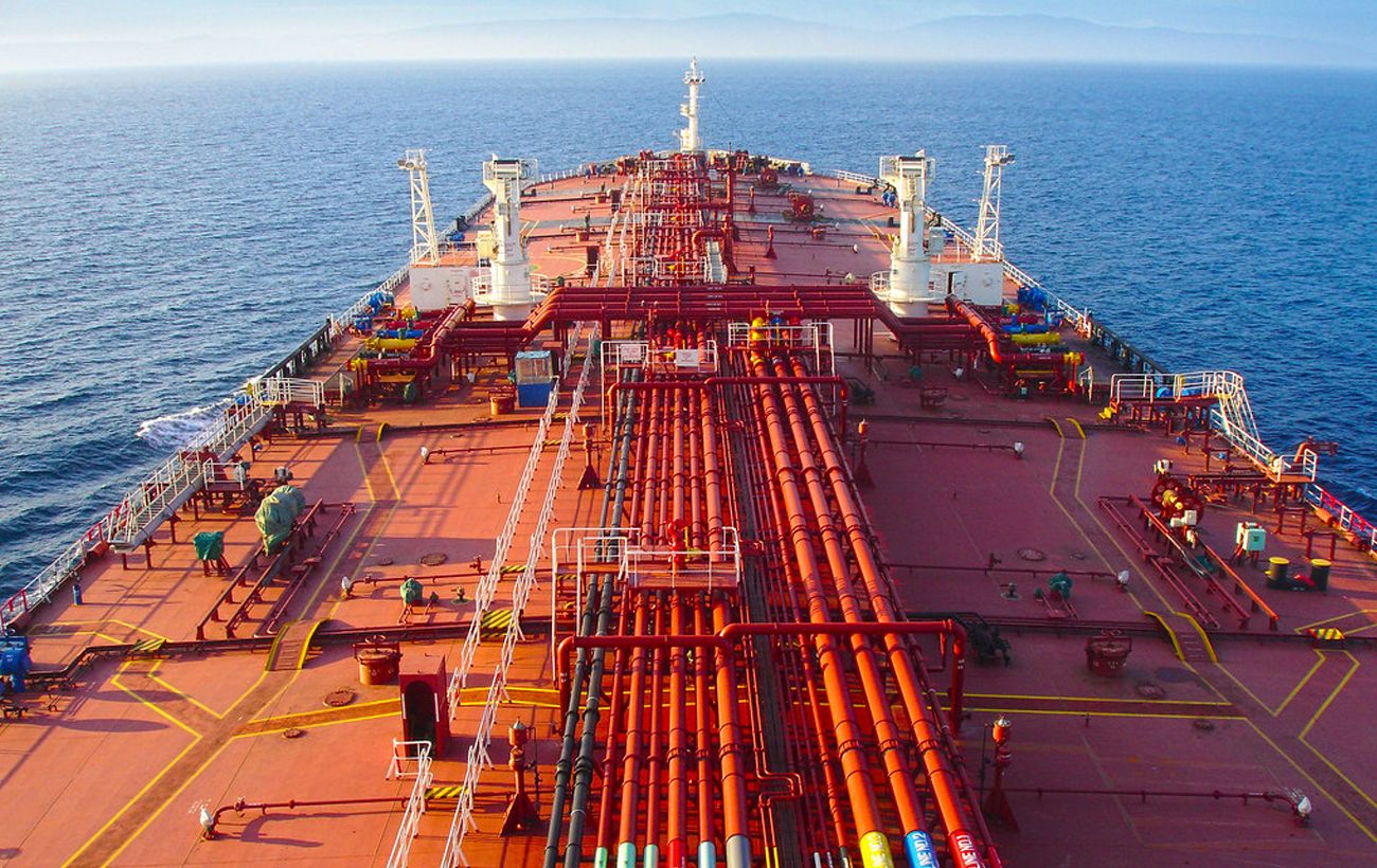 Зображення новини: Загадковий розворот: танкер РФ раптово змінив курс у Балтійському морі