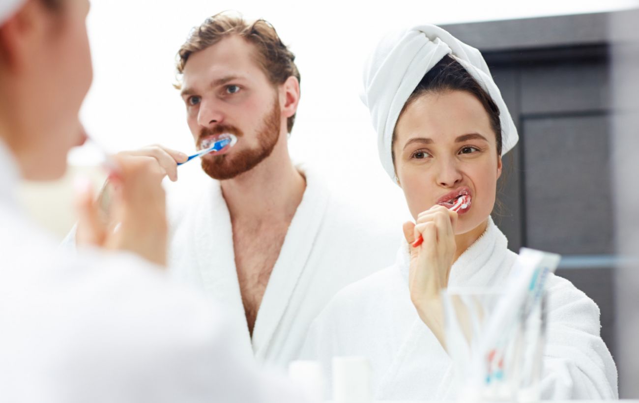 Зображення новини: До чи після сніданку: стоматолог сказала, коли насправді чистити зуби