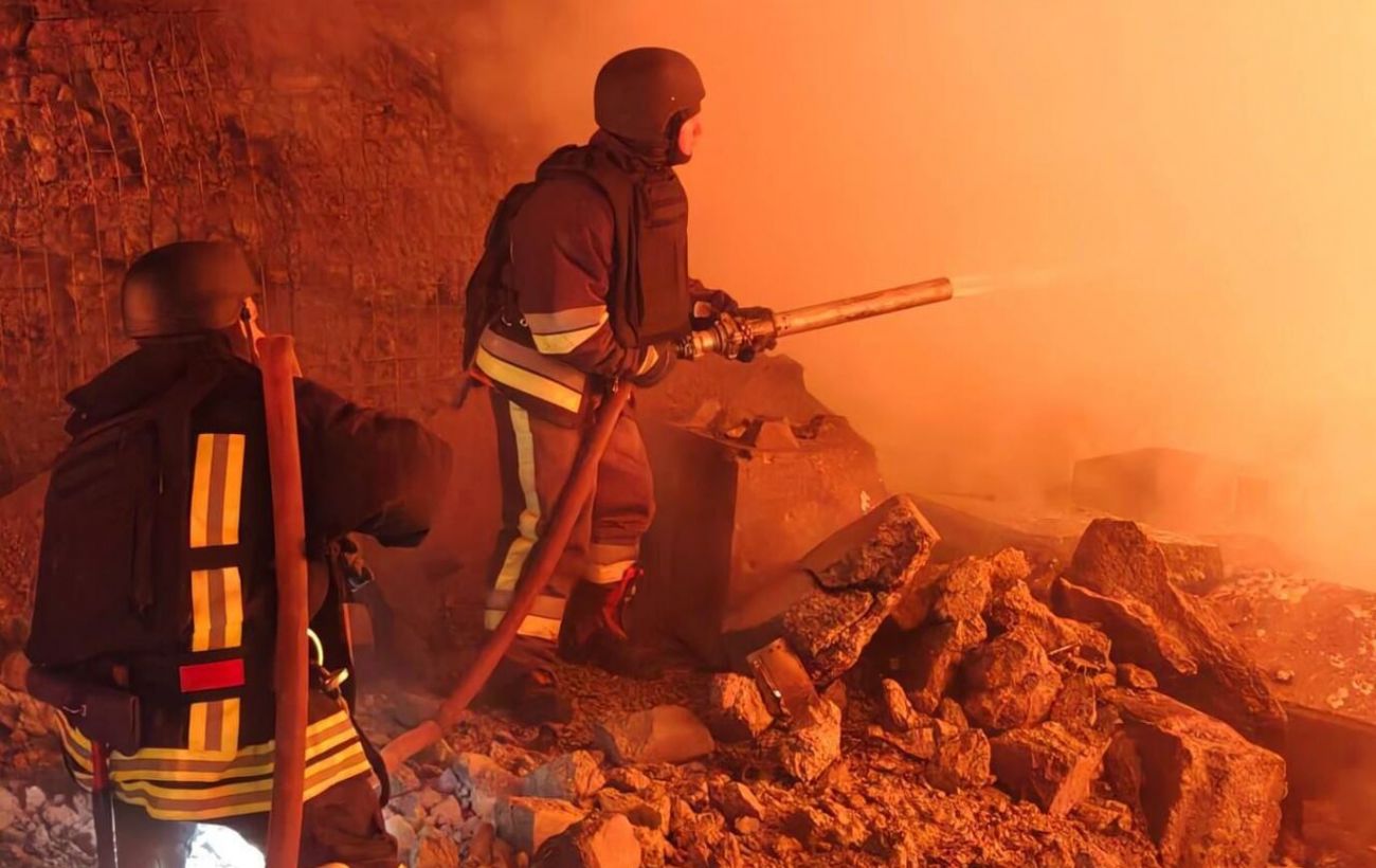 Зображення новини: РФ атакувала південь Одещини дронами: сталася пожежа на енергооб’єкті (фото)