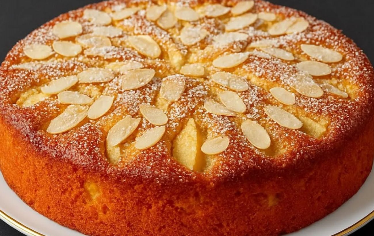 Зображення новини: Ніжніший, ніж у кав’ярні: німецький яблучний пиріг, який завжди вдається
