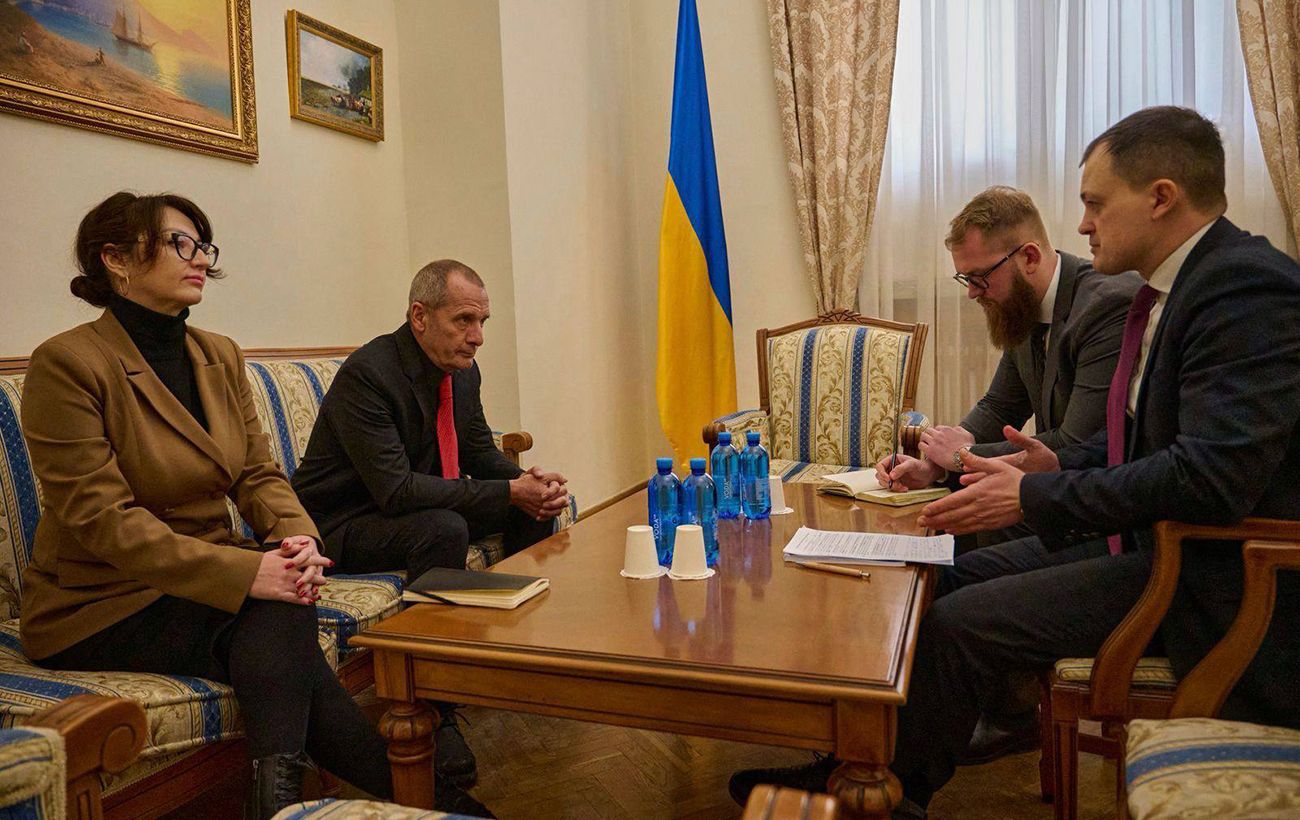 Зображення новини: "Україна не дозволить рівняти себе з агресором": МЗС висловило претензії Червоному Хресту