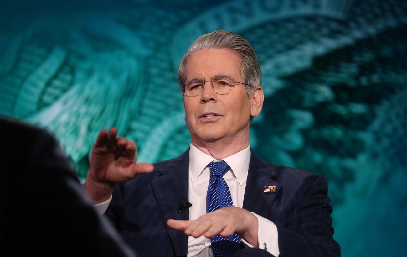 Зображення новини: Бессент різко пройшовся по Європі: купівля російської нафти живить війну Путіна