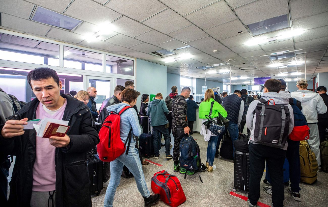 Зображення новини: США депортують декілька десятків росіян: перший рейс вже вилетів до Москви