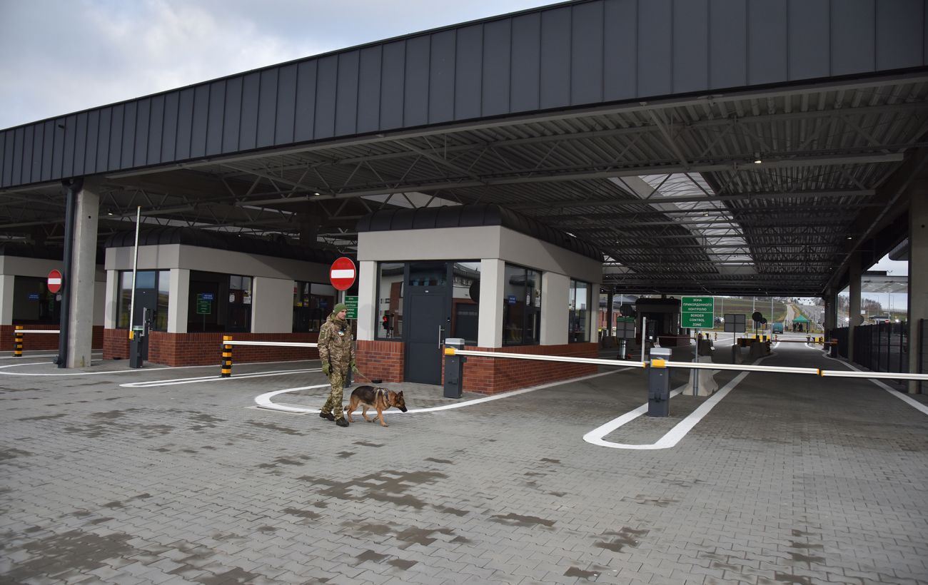 Зображення новини: НС на кордоні з Польщею: бази даних "лягли", потяги сповільнюються