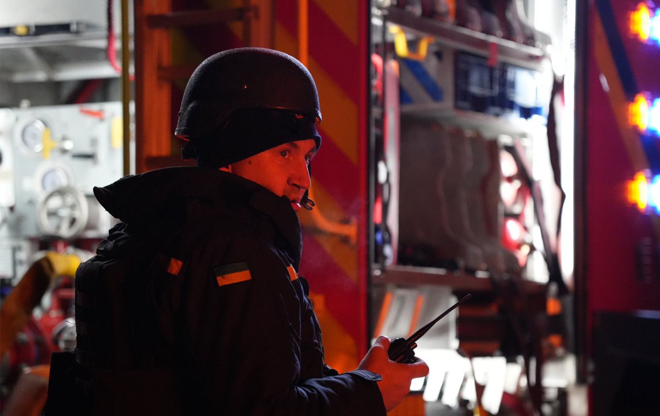 Зображення новини: У Кривому Розі "Шахед" влетів у багатоповерхівку (відео)