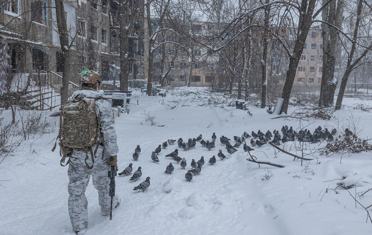 Зображення новини: Ворог тисне майже на всіх напрямках, понад 90 боїв за добу: Генштаб оновив карти фронту