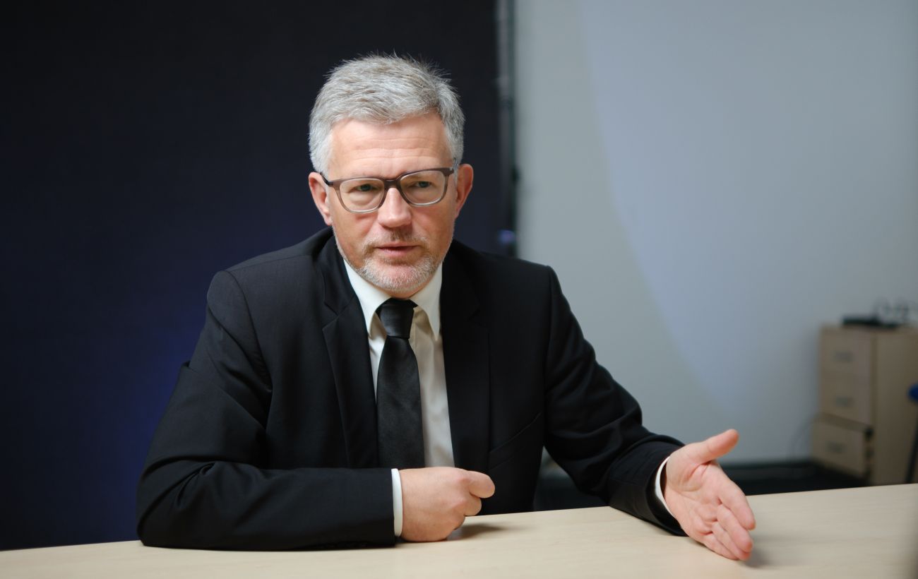 Зображення новини: Росія має відповісти за руйнування енергетики та злочини проти цивільних, - Мельник