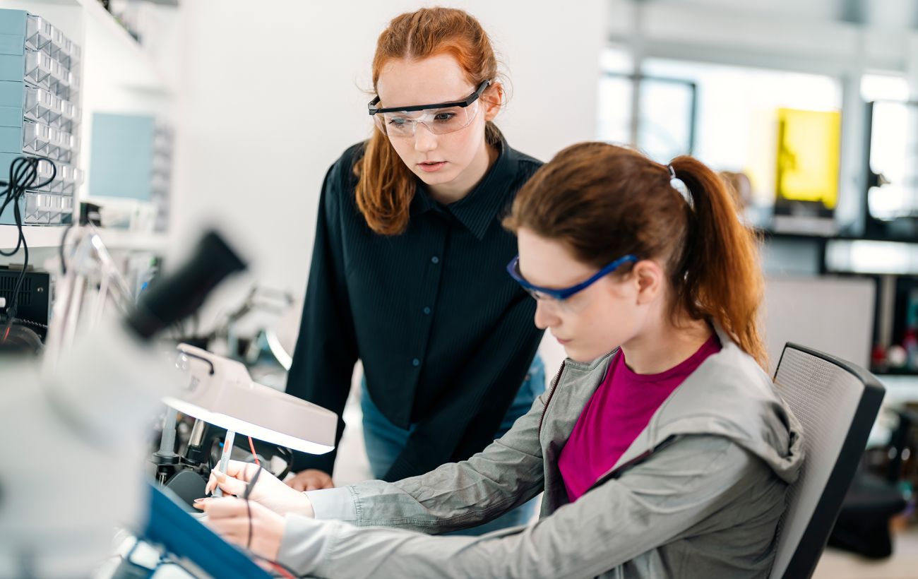 Зображення новини: В Україні у п’ять разів збільшили гранти для молодих учених: хто і скільки отримає