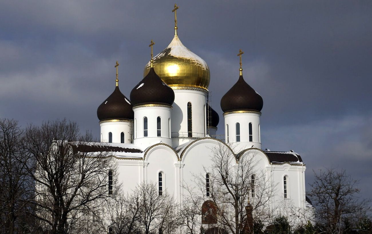 Зображення новини: Росія вдарила по Свято-Успенському монастирю в Одесі: є поранені та масштабні руйнування