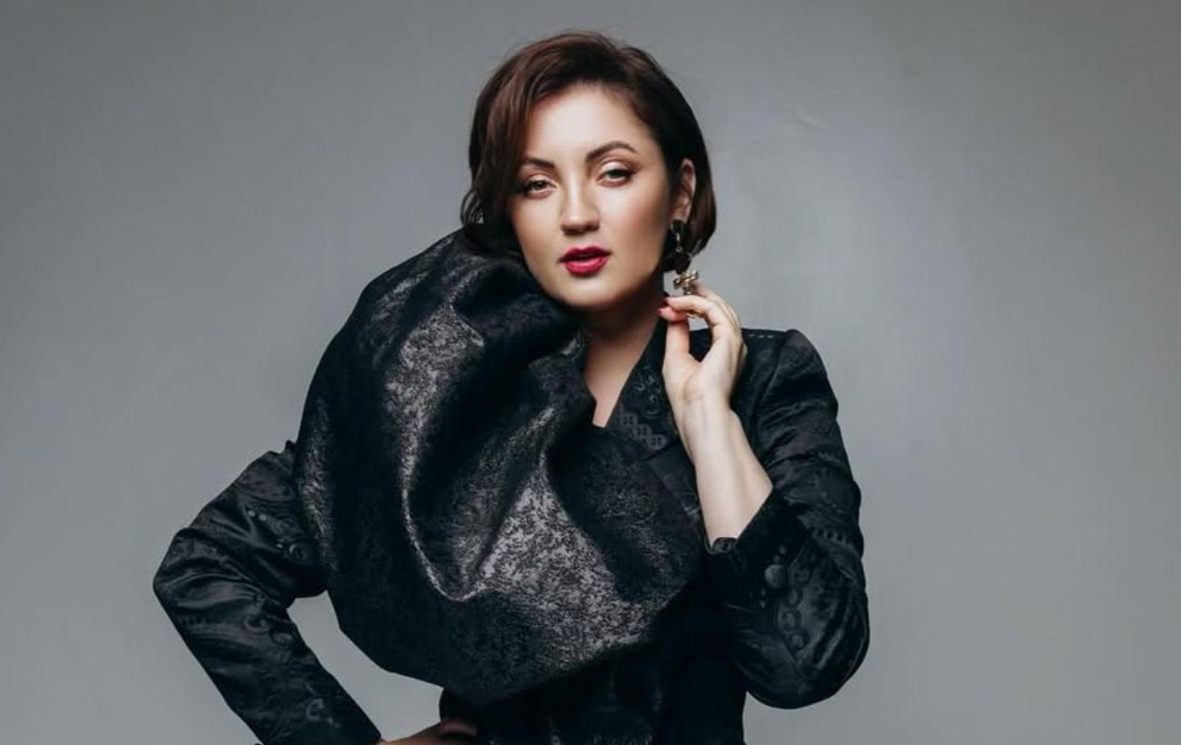 Зображення новини: Шуба та спідниця з екошкіри: Оля Цибульська показала головні модні тренди 2026