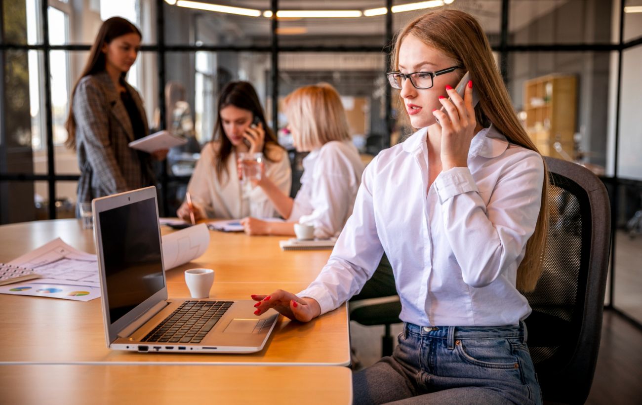 Зображення новини: Кадрів не вистачає, вимоги падають: що насправді відбувається на ринку праці у 2026-му