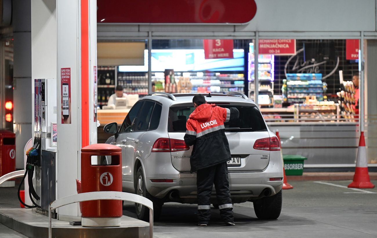 Зображення новини: Бензин в РФ дорожчий за американський: у 2026 році розрив лише зростатиме