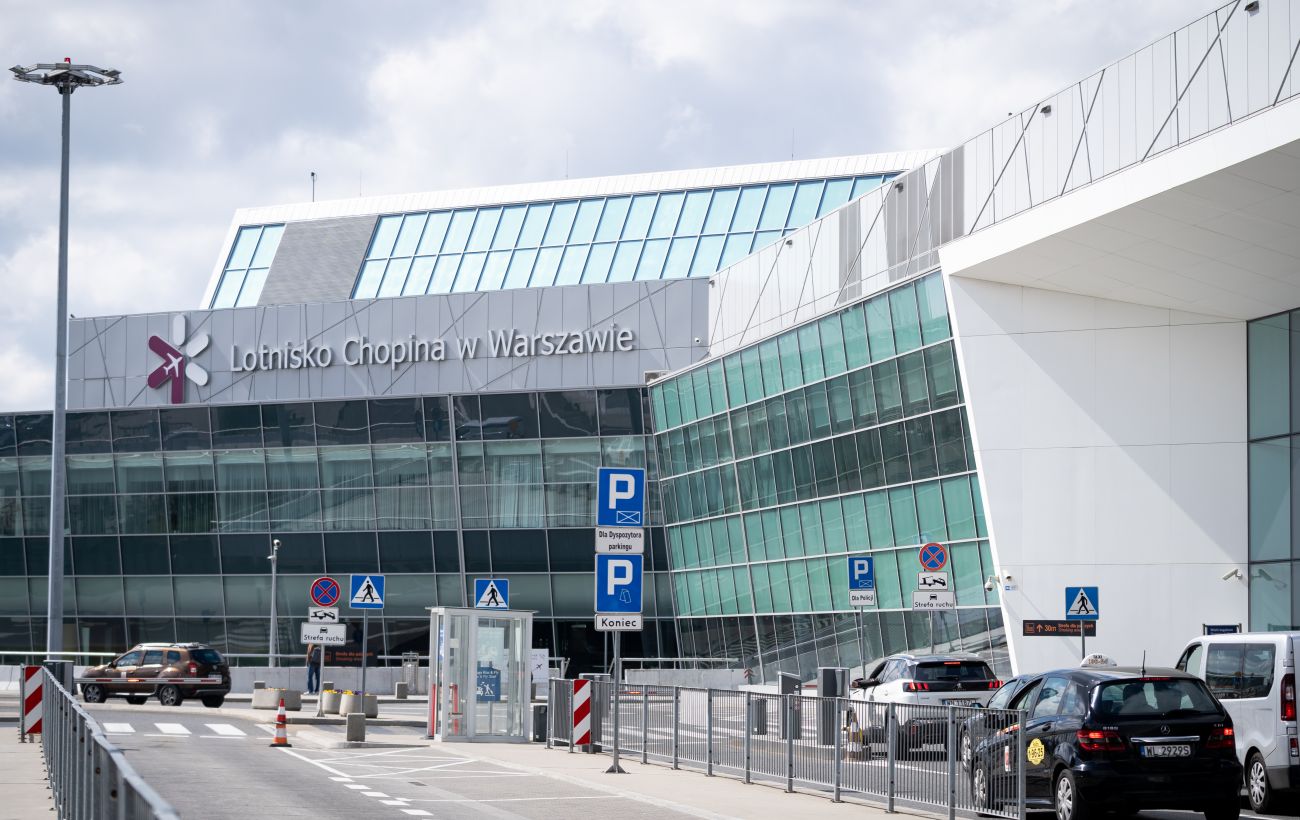 Зображення новини: Польща закрила повітряний простір через повітряні кулі з Білорусі