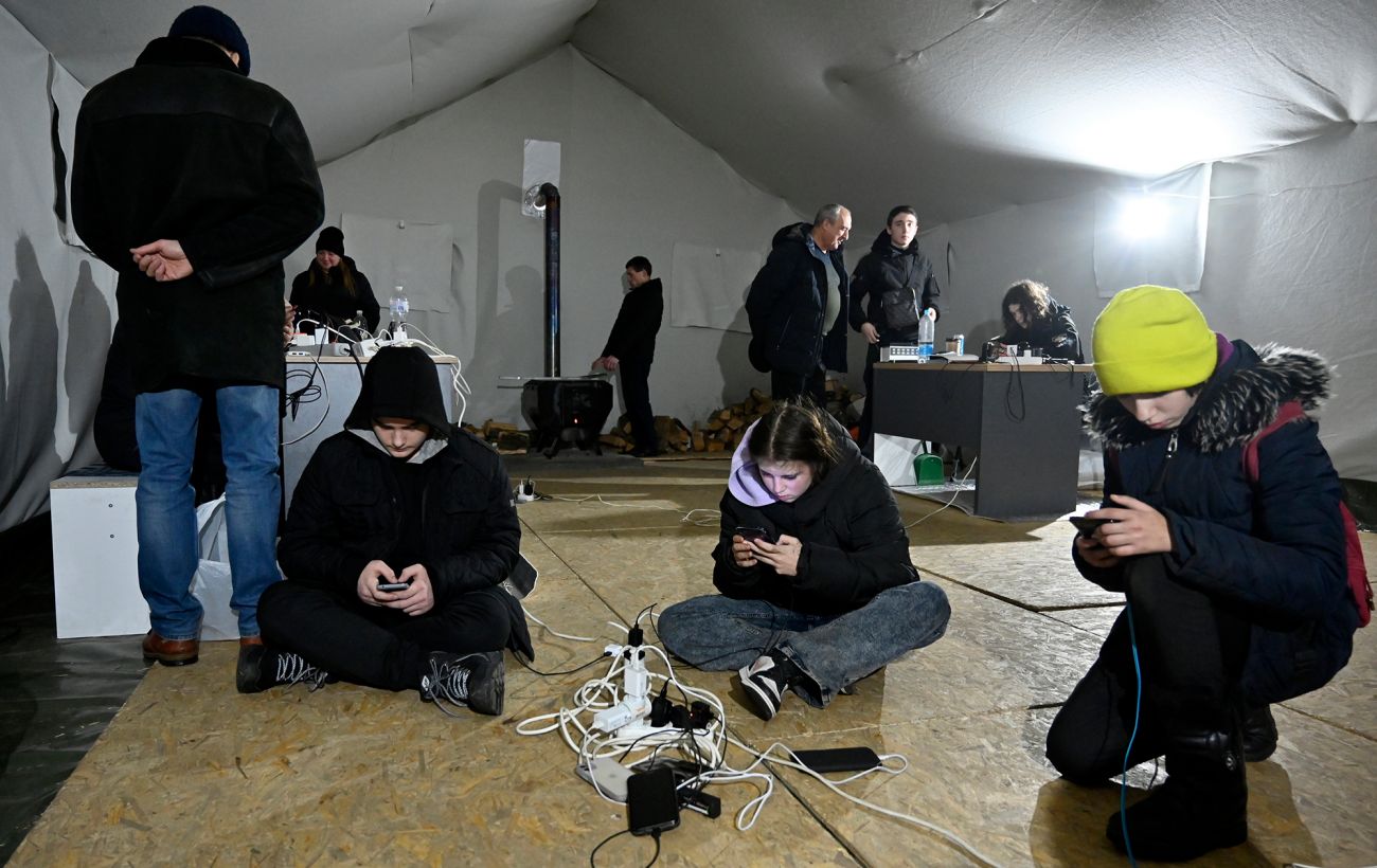 Зображення новини: В Україні почали аварійно вимикати світло: де не діють графіки