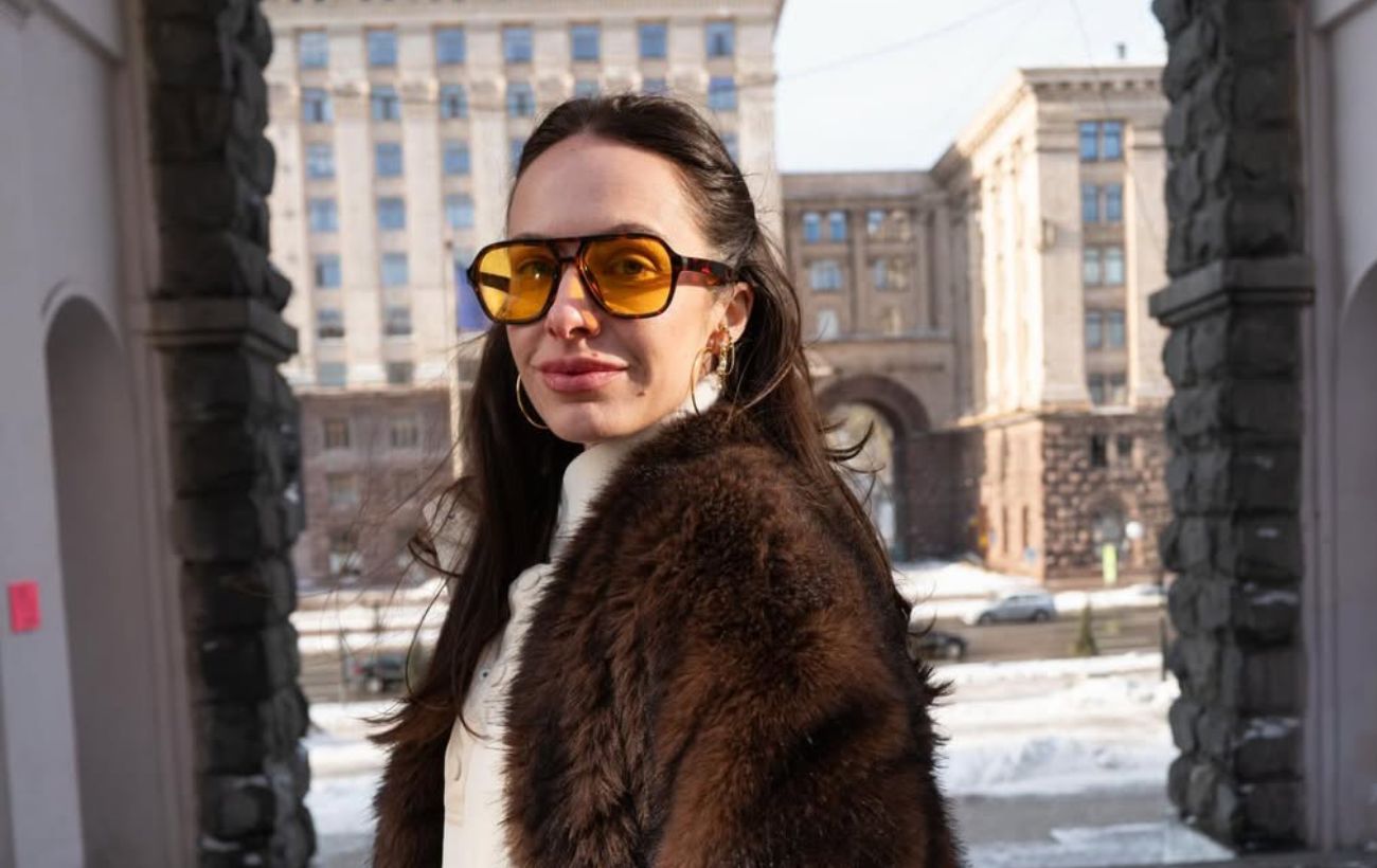 Зображення новини: Христина Горняк показала стильний зимовий образ з екошубою та балаклавою