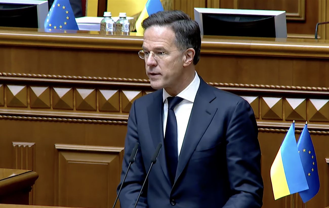 Зображення новини: Літаки в повітрі та підтримка на морі: Рютте в Раді озвучив план після завершення війни