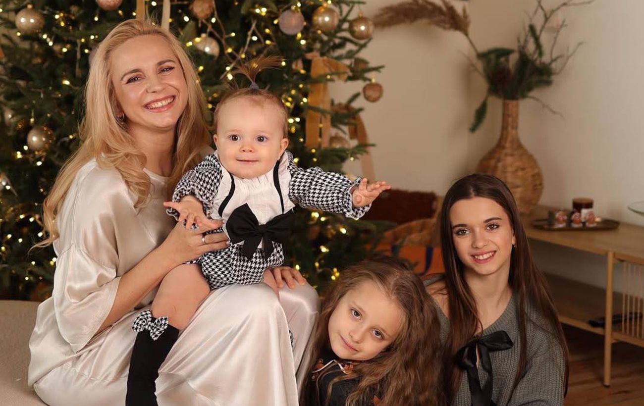 Зображення новини: "Діти - це завжди про любов". Ребрик відповіла на хейт після народження третьої дитини