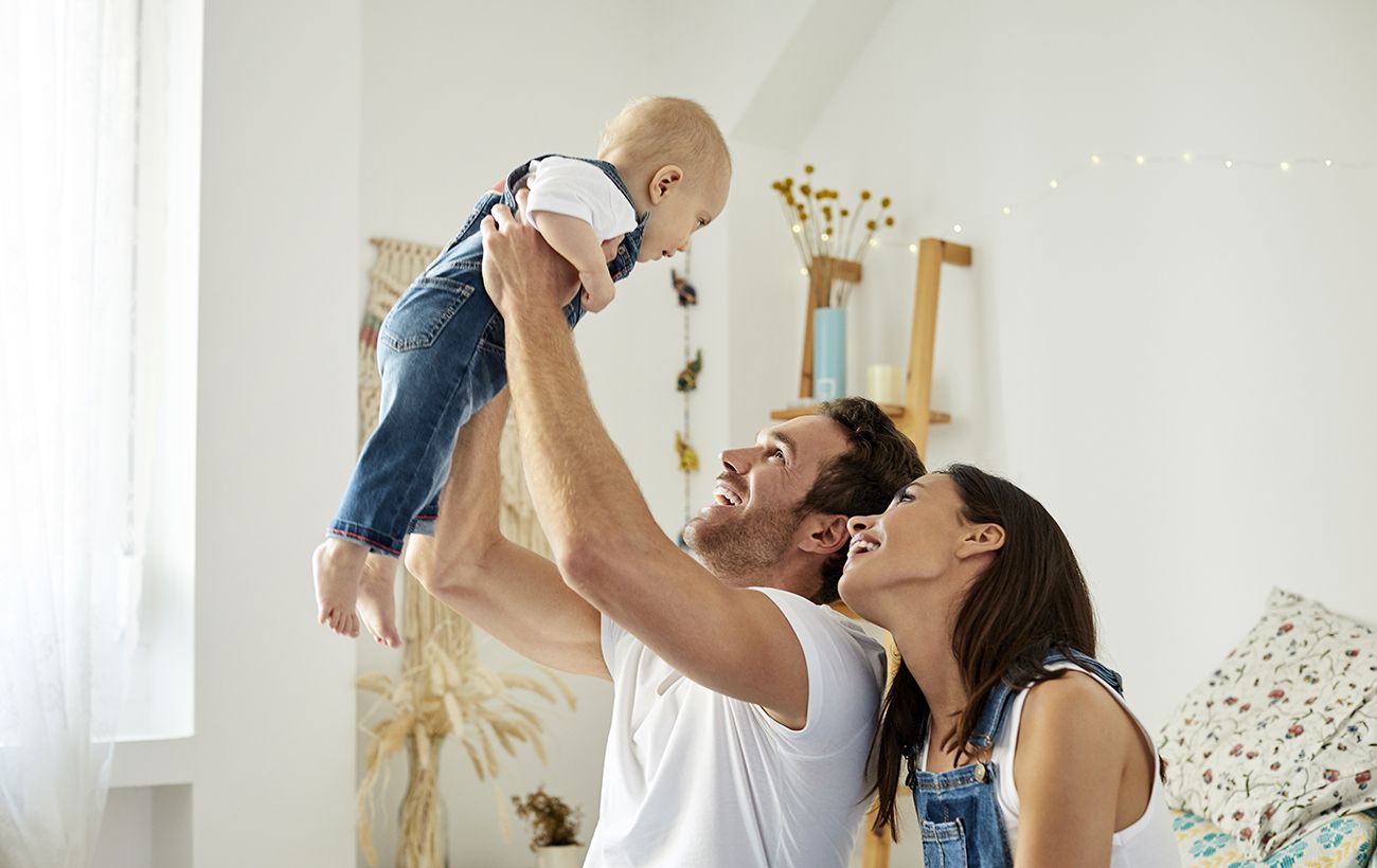 Зображення новини: "Дитячі" виплати стане легше отримати й витратити: що змінилось для батьків в Україні