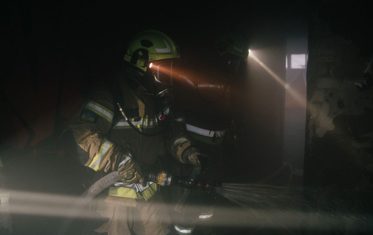 Зображення новини: На Запоріжжі блекаут після атак ворога, пошкоджені приватні будинки: ОВА показала відео