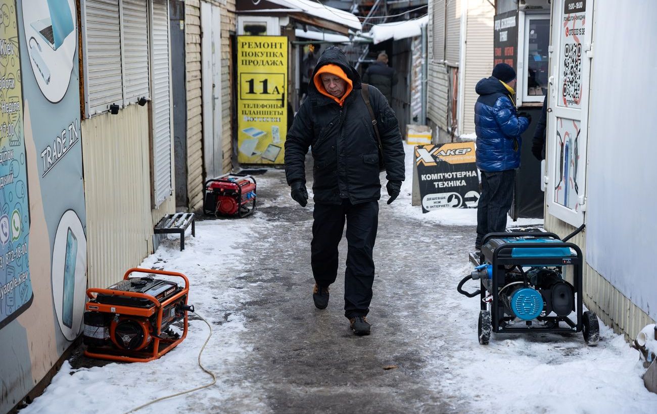Зображення новини: Графіки діють не всюди: в частині областей ввели аварійні відключення світла