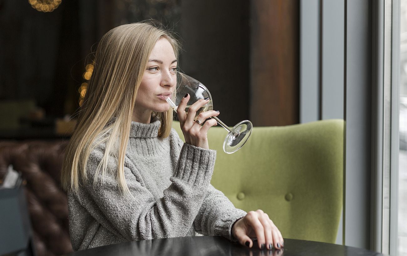 Зображення новини: 5 напоїв, які імітують розслаблюючий ефект алкоголю: секрети, як зняти стрес та зігрітися