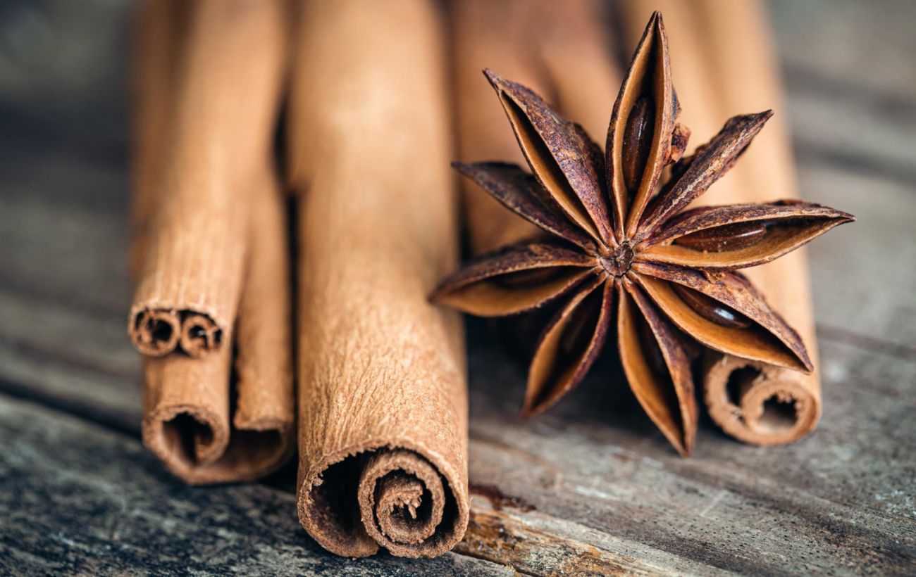 Зображення новини: Не лише у випічці: 6 трюків з корицею, які полегшують життя