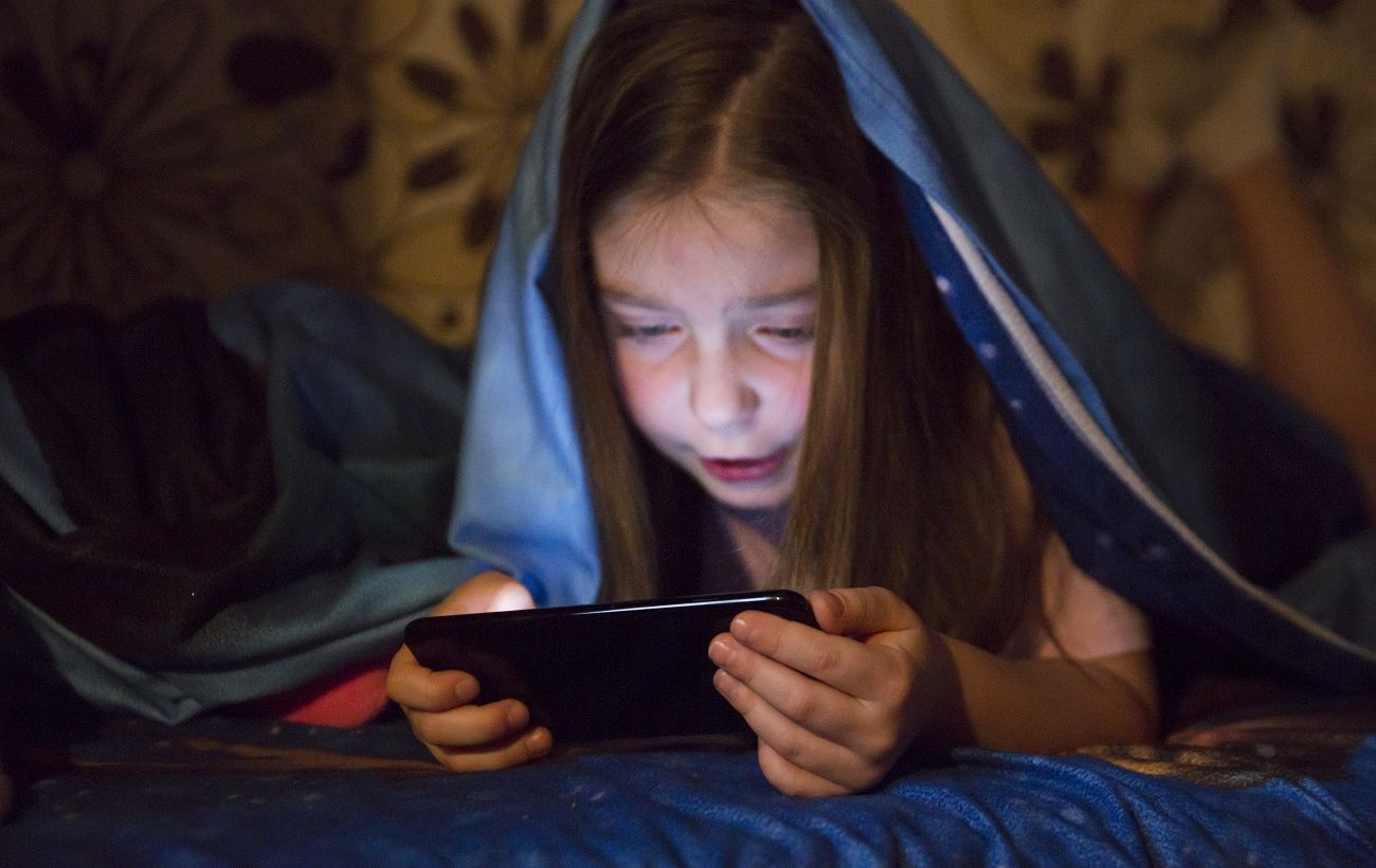 Зображення новини: "Скляні очі" зникли: мати забрала у доньки iPhone на 3 тижні і результат вразив усіх