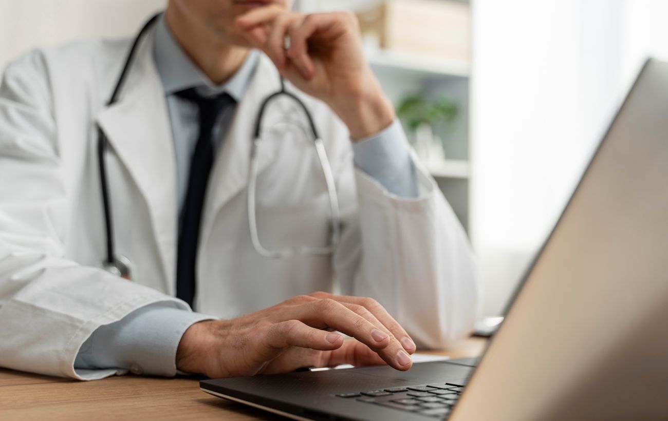 Зображення новини: Декларація в один клік: які нові послуги стали доступні в е-кабінеті пацієнта