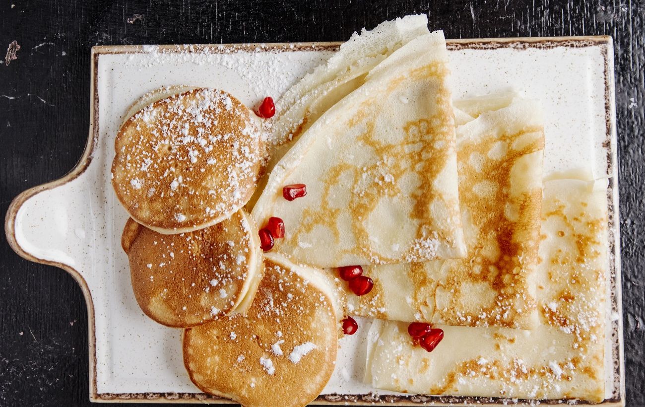 Зображення новини: Млинці чи грінки? Яка з цих двох популярних страв не зіпсує фігуру