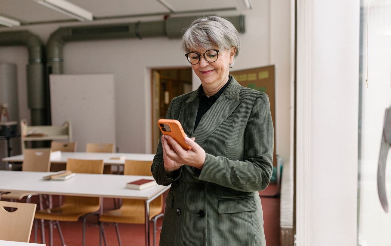 Зображення новини: Стартувала програма "Гроші ходять за вчителем": як подати заявку на 1500 гривень